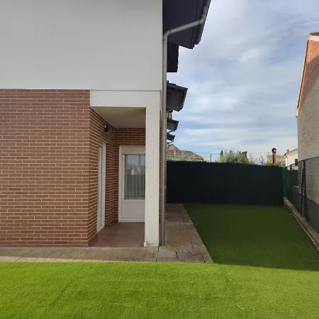 Chalet Con Amplio Jardin Casalarreina Exterior photo