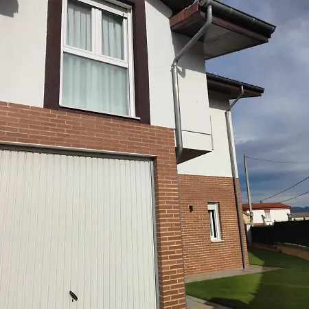 Chalet Con Amplio Jardin Casalarreina Exterior photo