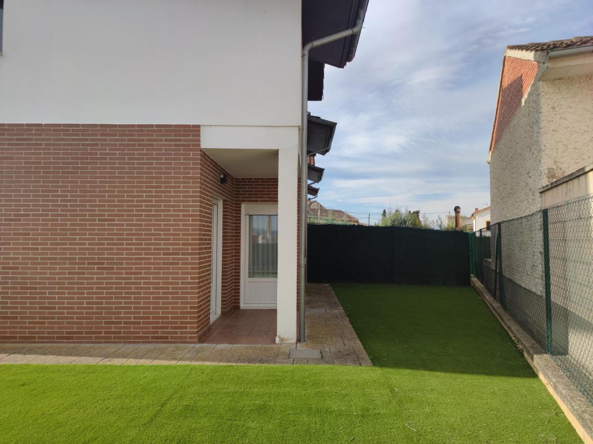 Con Amplio Jardin Holiday home Casalarreina